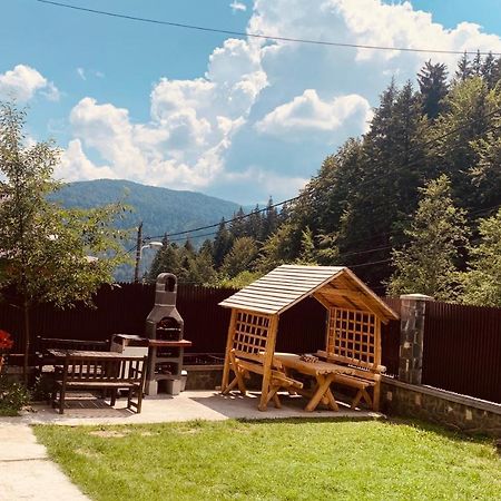 Casa De Sub Munte Otel Buşteni Dış mekan fotoğraf